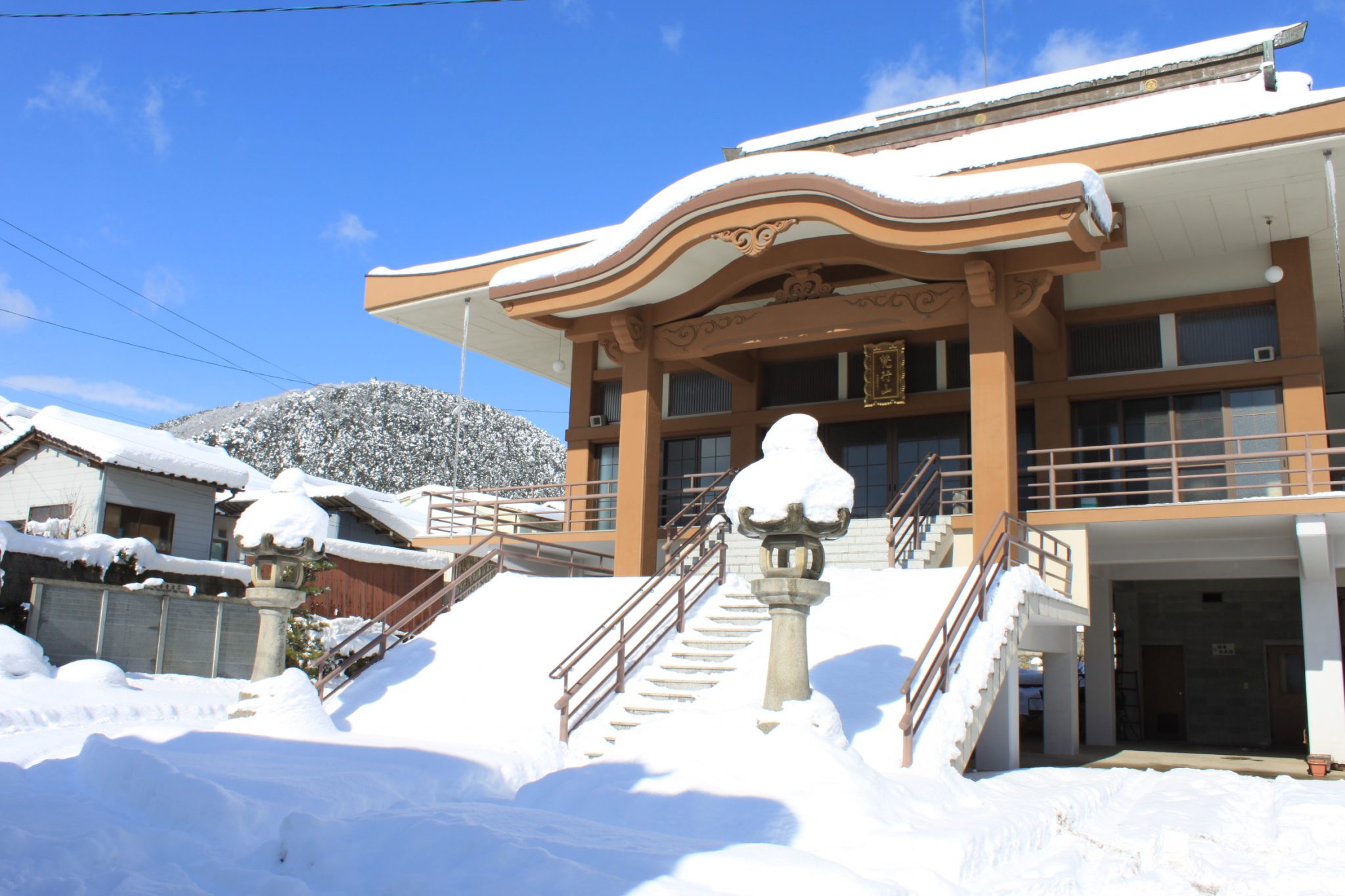 専　法　寺